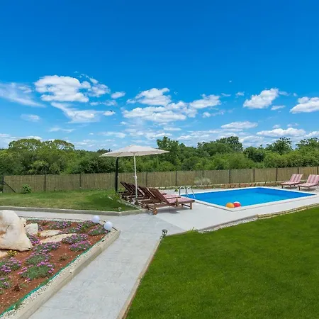 Casa Blanca Villa